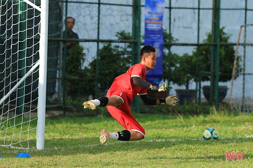 U13 Hồng Lĩnh Hà Tĩnh tập nhẹ trước trận chung kết gặp Sông Lam Nghệ An