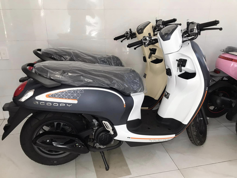Xe máy nhập khẩu rớt giá không phanh