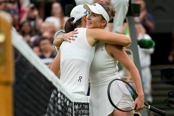 Tay vợt số 1 thế giới bị loại sau thất bại sốc ở tứ kết Wimbledon hình ảnh 1 Tay vợt số 1 thế giới bị loại sau thất bại sốc ở tứ kết Wimbledon