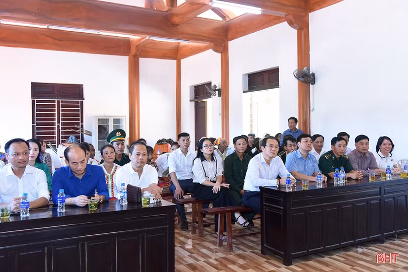 Tiếp tục tham mưu chính sách, góp phần bảo tồn bản sắc văn hóa dân tộc Chứt