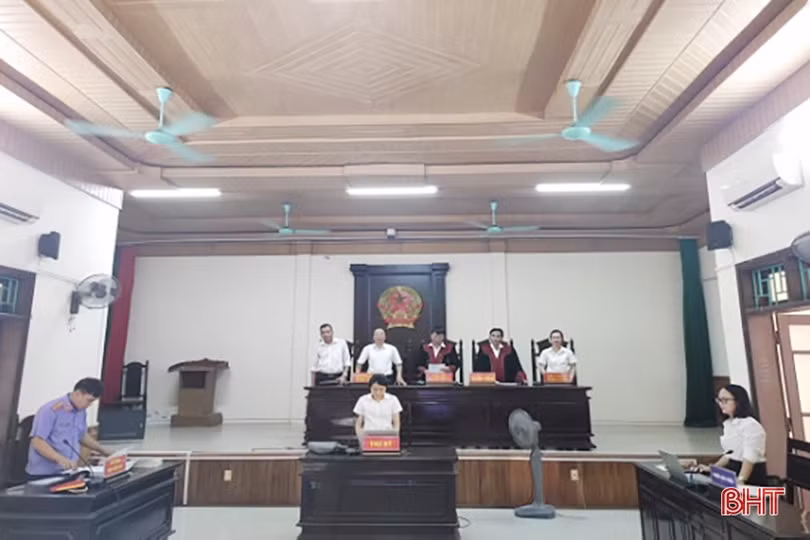 Lý lịch của “bà trùm” phân phối ma túy ở Hà Tĩnh