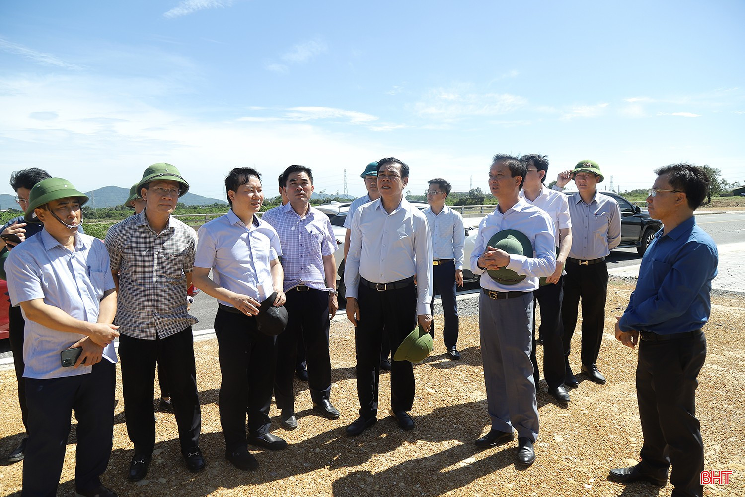 bqbht_br_mo-vat-lieu-xay-dung-111.jpg