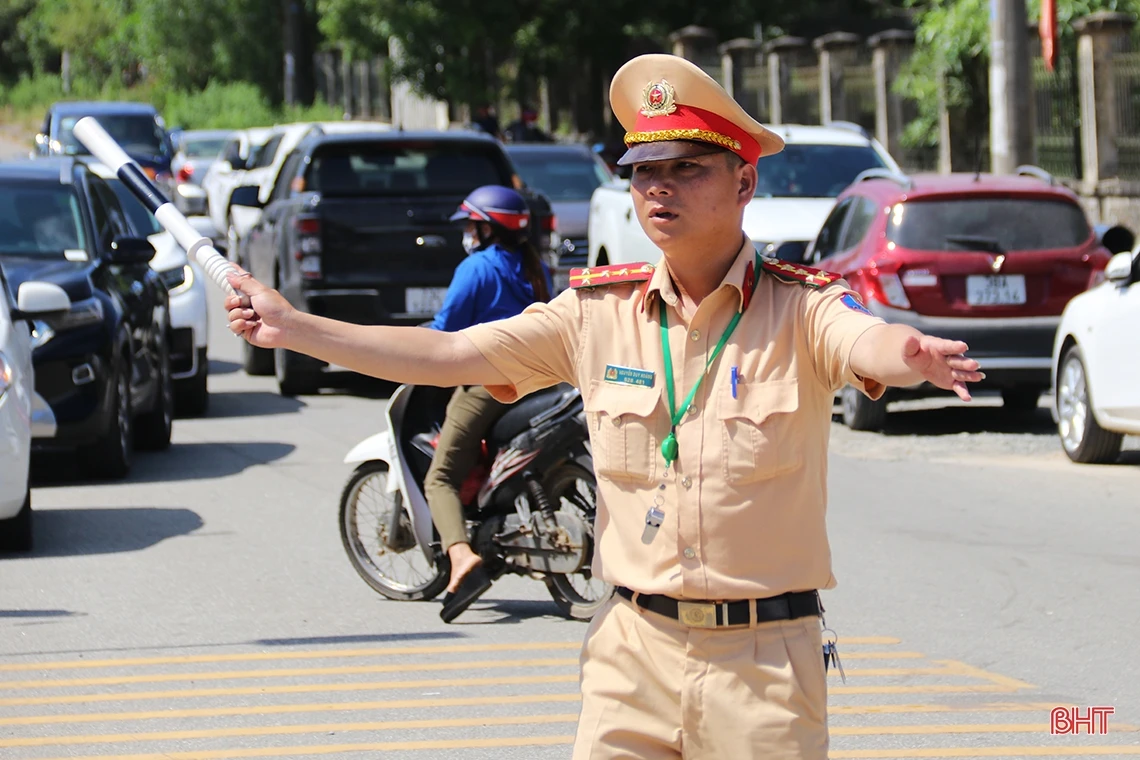 Những khoảnh khắc đáng nhớ trong ngày đầu Kỳ thi tốt nghiệp THPT