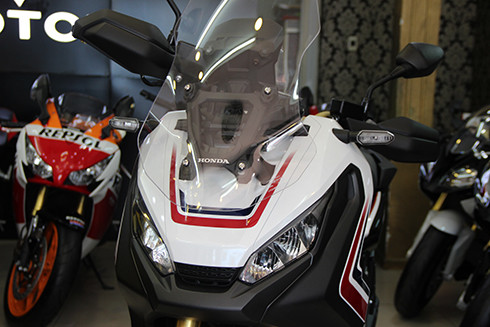 honda x adv xe ga hang doc ve viet nam gia hon nua ty