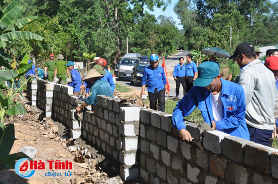 tinh doan cac tinh bac trung bo dang huong anh hung liet sy ly tu trong