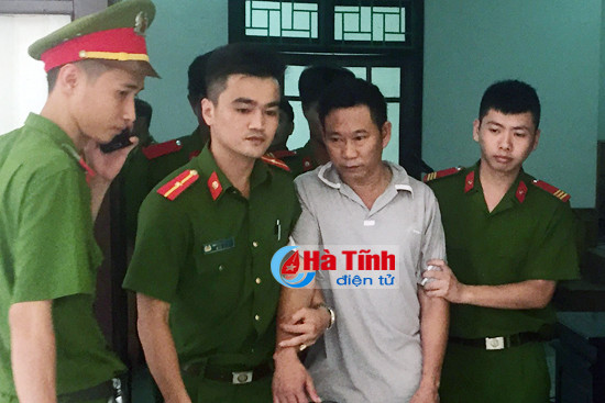 bi hang xom chem hut phang tuyp sat vo dau doi phuong