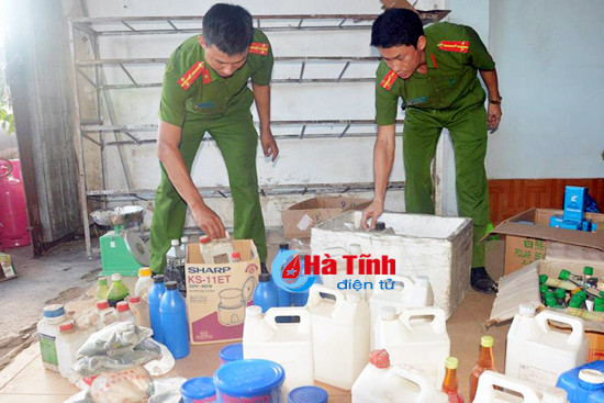 phat hien luong lon nguyen lieu lam kem banh keo qua dat