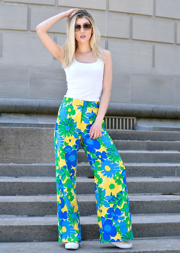 vay ao co hoa tiet ngap sac hoa mua he