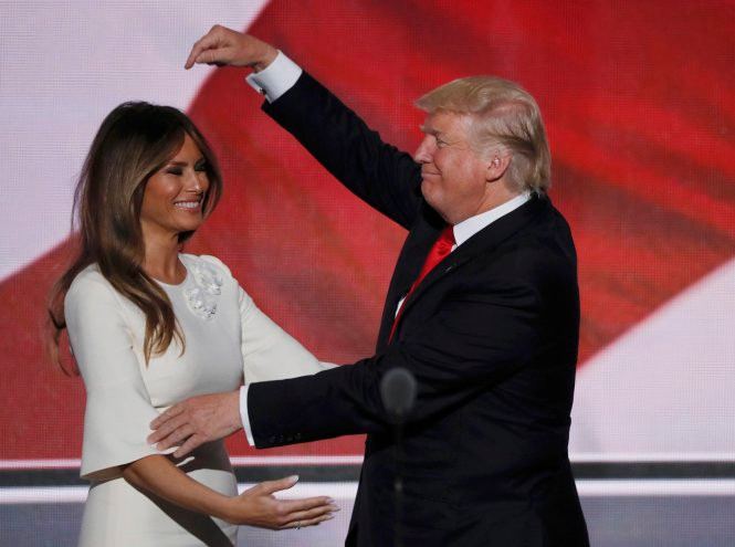 fbi mo rong dieu tra sang tong thong donald trump