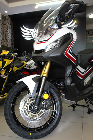 honda x adv xe ga hang doc ve viet nam gia hon nua ty