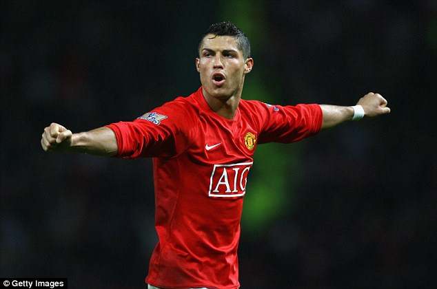 chuyen nhuong 18 6 ronaldo tro ve mu alves den man city