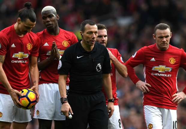 IABF muốn cải tổ nhiều điều luật trong môn bóng đá. fifa de xuat tran dau bong da chi con 60 phut