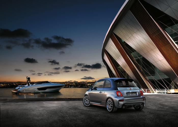 hinh anh fiat 500 ban dac biet mang ten abarth 695 rivale