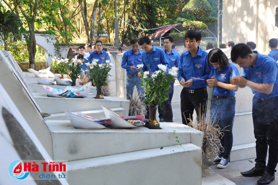 tinh doan cac tinh bac trung bo dang huong anh hung liet sy ly tu trong