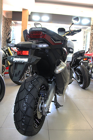 honda x adv xe ga hang doc ve viet nam gia hon nua ty