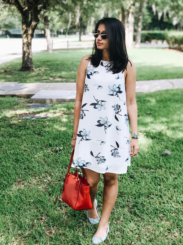 vay ao co hoa tiet ngap sac hoa mua he