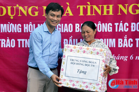 tinh doan cac tinh bac trung bo dang huong anh hung liet sy ly tu trong