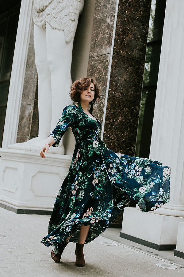 vay ao co hoa tiet ngap sac hoa mua he