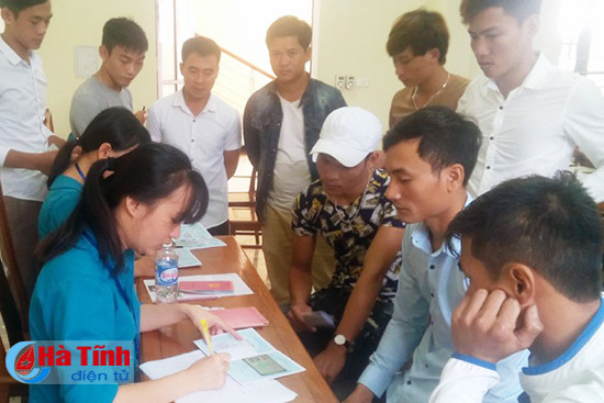 2 126 lao dong ha tinh du dieu kien du thi tieng han nam 2017