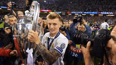 dan sao real tang gia manh sau cu dup danh hieu