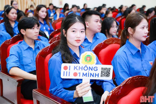 “Không một mình” trên không gian mạng