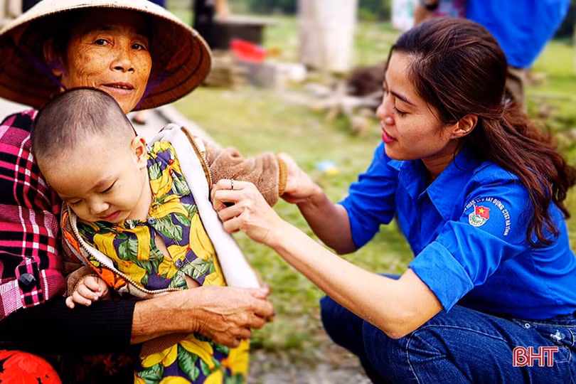 Hà Tĩnh: Cuộc thi ảnh “Tôi yêu màu áo xanh thanh niên” tạo sức hút lớn