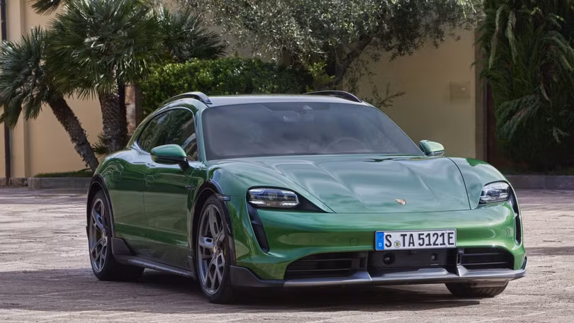 Porsche ra mắt xe điện gầm cao Taycan Cross Turismo