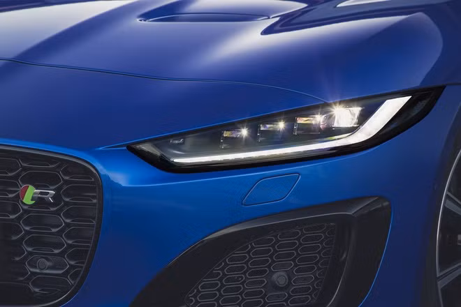 Jaguar F-type 2021 được ra mắt tại Việt Nam, giá cao nhất 15,3 tỷ đồng