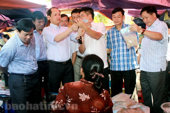 Tạo điều kiện đẩy mạnh xã hội hóa, chuyển đổi mô hình quản lý chợ ảnh 1 Tạo điều kiện đẩy mạnh xã hội hóa, chuyển đổi mô hình quản lý chợ ảnh 1