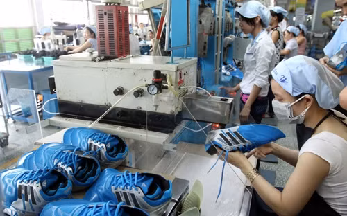 Tính chung 10 tháng, khu vực ĐTNN xuất siêu 13,8 tỷ USD (Ảnh minh hoạ: KT)