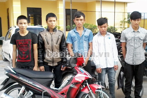 Phá ổ nhóm chuyên trộm cắp xe máy ảnh 1