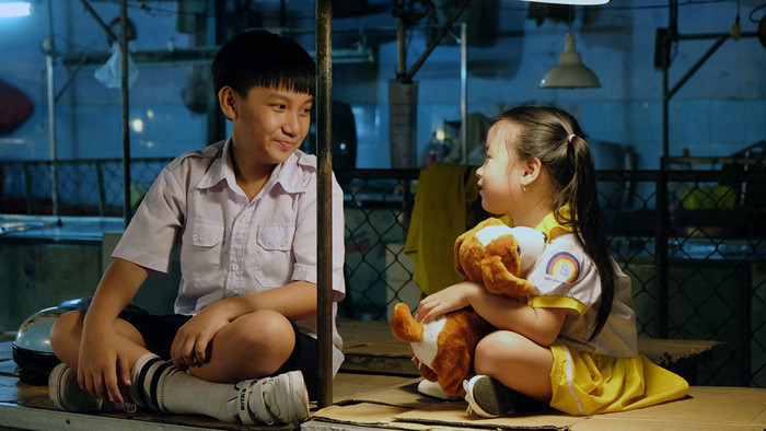 Hai diễn viên nhí của Ở đây có nắng để lại rất nhiều cảm xúc cho người xem sau khi bộ phim khép lại.  day co nang cau chuyen tinh cha giua chon showbiz thi phi