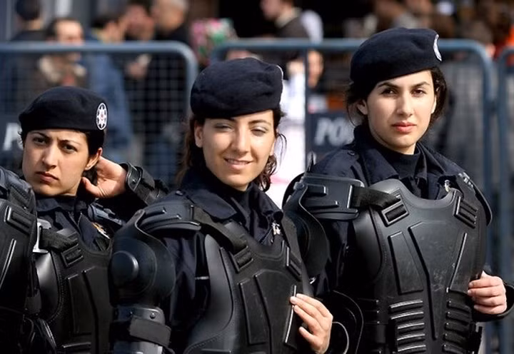 ve dep hut hon cua nhung nu binh si tren khap the gioi