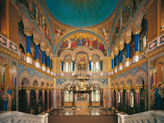 Bi kịch trong tòa lâu đài tráng lệ bậc nhất dưới dãy Alps ảnh 6 bi kich trong toa lau dai trang le bac nhat duoi day alps