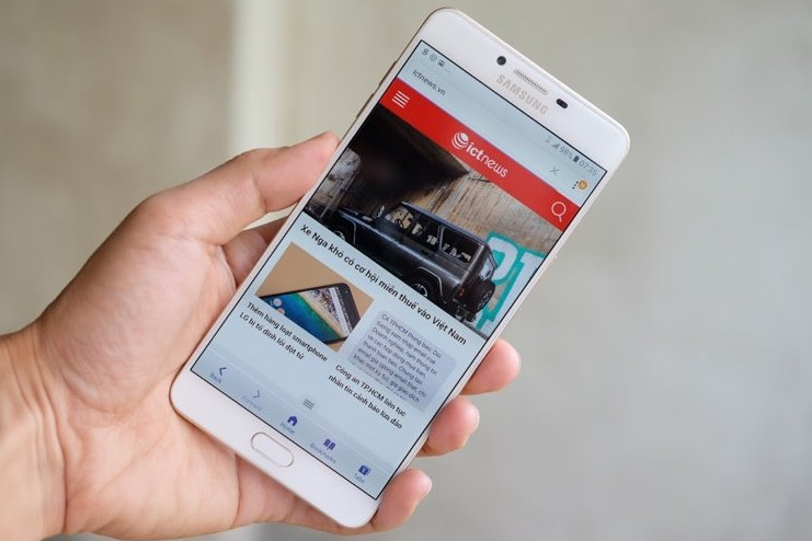 Galaxy C9 Pro. nhieu smartphone giam gia khi tet can ke