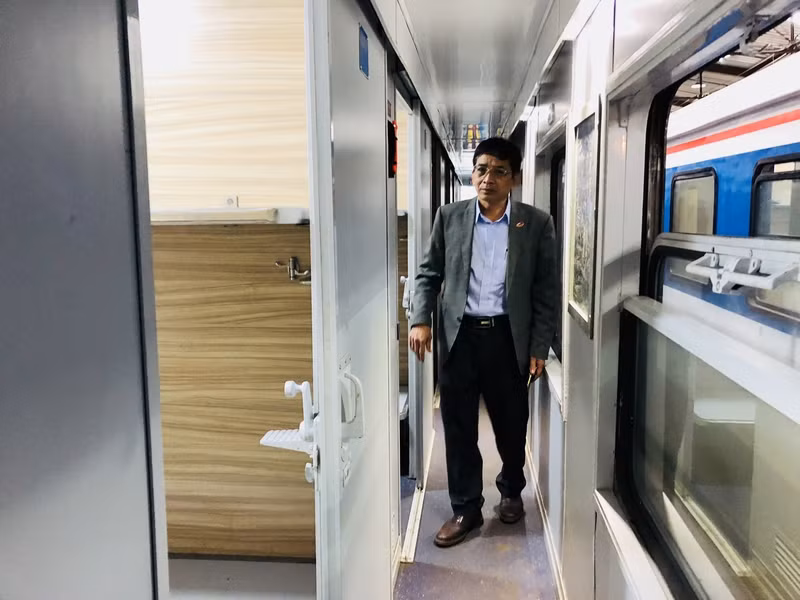 hoi ha lot xac tau cu thanh tau 5 sao kip cao diem tet