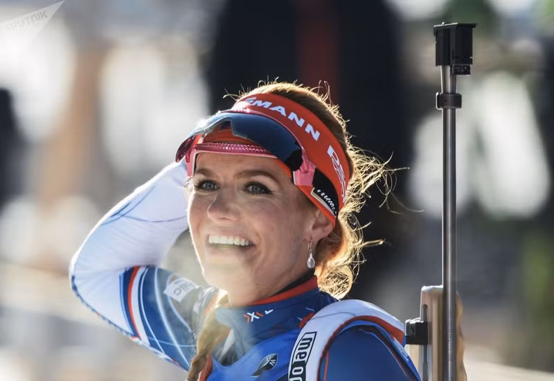 nhung bong hong giup tang nhiet cho cac dau truong the thao