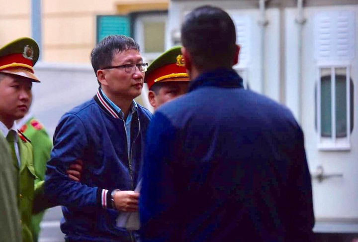 toan canh phien xet xu ong dinh la thang va dong pham sang 8 1