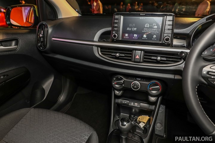 can canh kia picanto 2018 vua ra mat gia 283 trieu dong