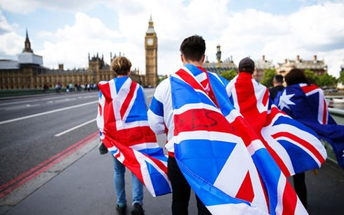 lo ngai brexit nguoi dan anh do xo xin nhap quoc tich phap