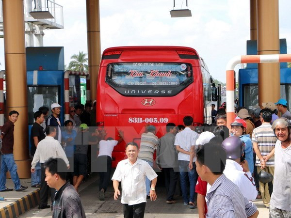 bo giao thong chap thuan mien giam gia dich vu cua 21 du an bot