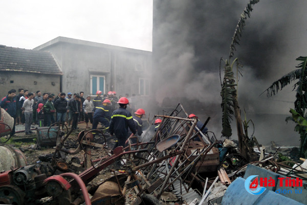 chay lon tai co so thu mua phe lieu o ky anh