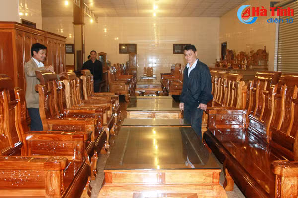 lang moc noi tieng nhat ha tinh moi tay van khong kip hang giao tet