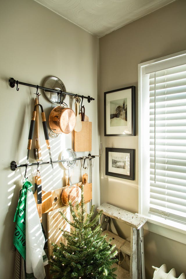 bi kip sap xep can bep gon gang ma khong can cabinet chua do