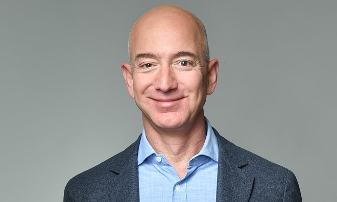 ong chu cua amazon jeff bezos tro thanh ty phu giau nhat lich su