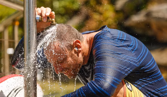 di uc choi mua nay chay vi nang nong