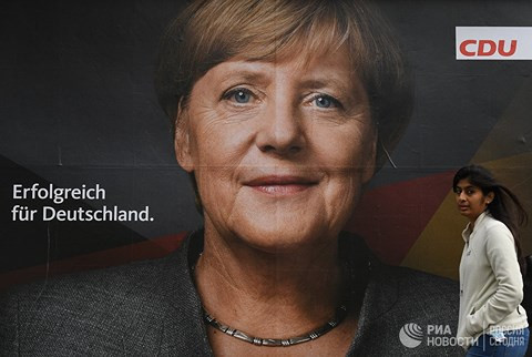 vi sao nguoi duc muon ba merkel ra di