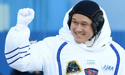 phi hanh gia cao len 9 cm sau ba tuan ngoai vu tru