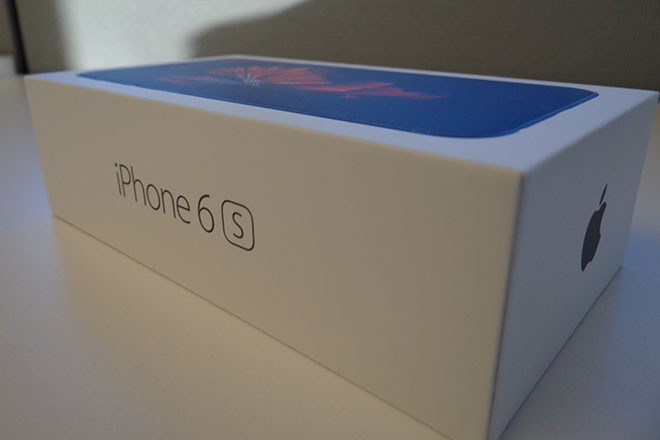 lam the nao phan biet iphone la san pham moi hay tan trang