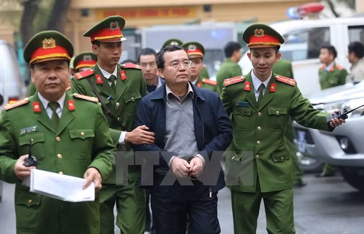 toan canh phien xet xu ong dinh la thang va dong pham sang 8 1